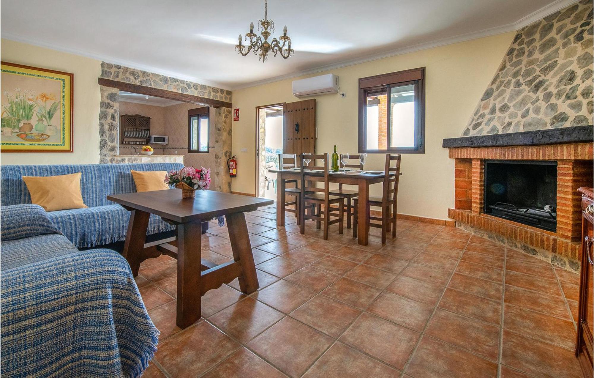 Gorgeous Home In Algodonales With Kitchen Dış mekan fotoğraf